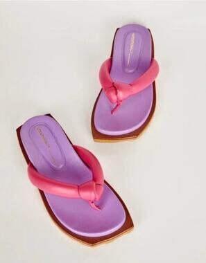 Intentionally Blank Womens 39 Pink Purple Leather Goody Flip Flop Sandals